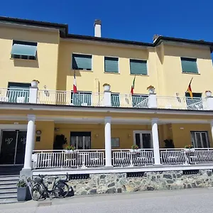 *** Hotel Dora Italien