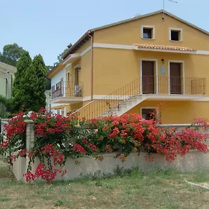 Appartamento La Casa Gialla, Carloforte (Isola di San Pietro)